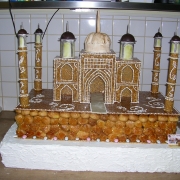 pi&egrave;ce &agrave; th&egrave;me