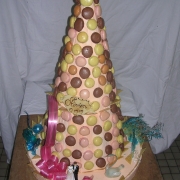 pi&egrave;ce mont&eacute;e en macarons